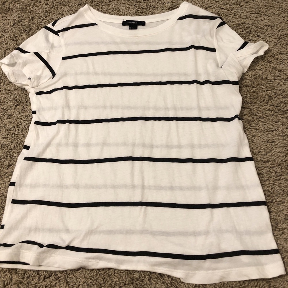 Forever 21 t-shirt